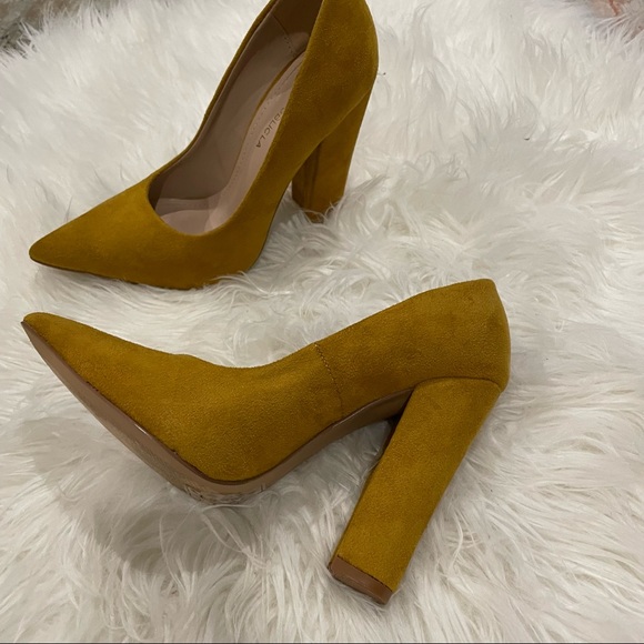 Shoe Republic LA Pointy Toe Block Heel Shoes size 5.5 - Picture 2 of 3